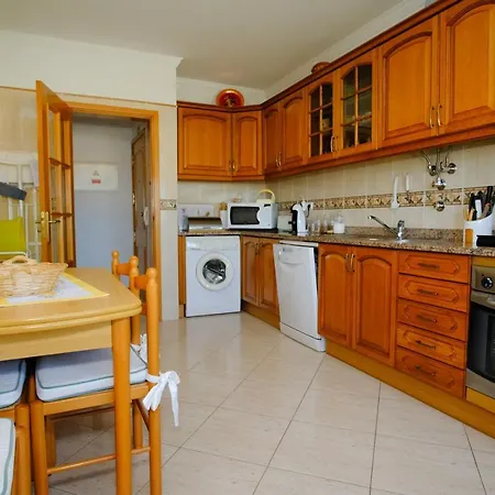 T2 Em Fechado. Appartement *